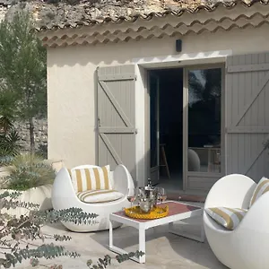 Villa La Des Carriers- Maison Avec Piscine Proche, Roquefort-les-Pins